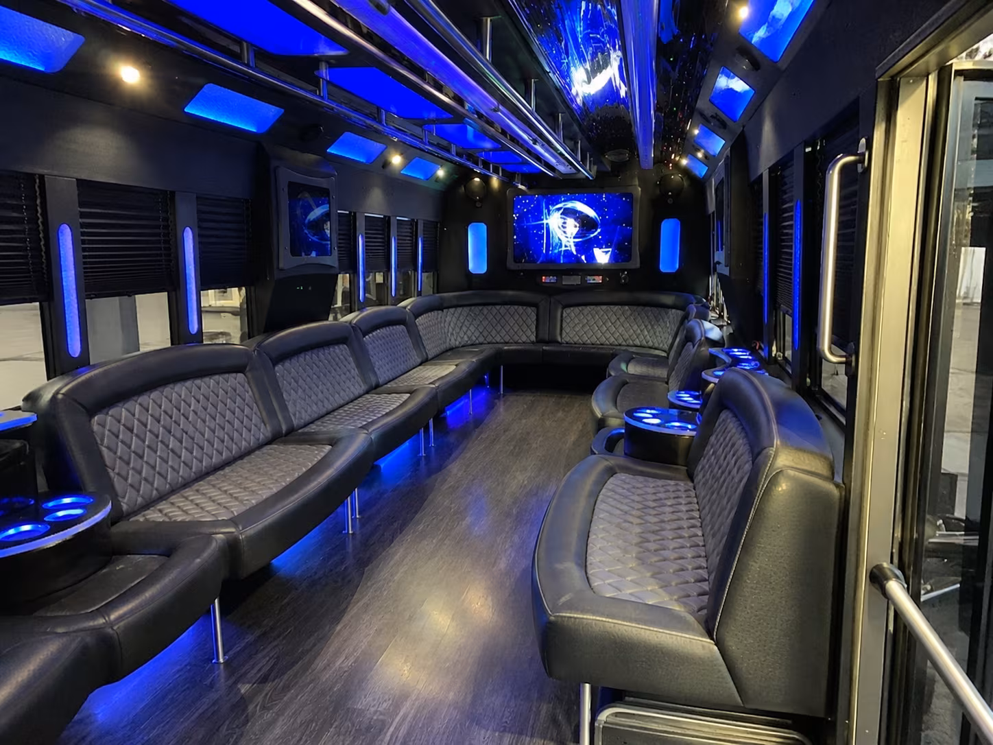 pueblo 28 passenger party bus interior