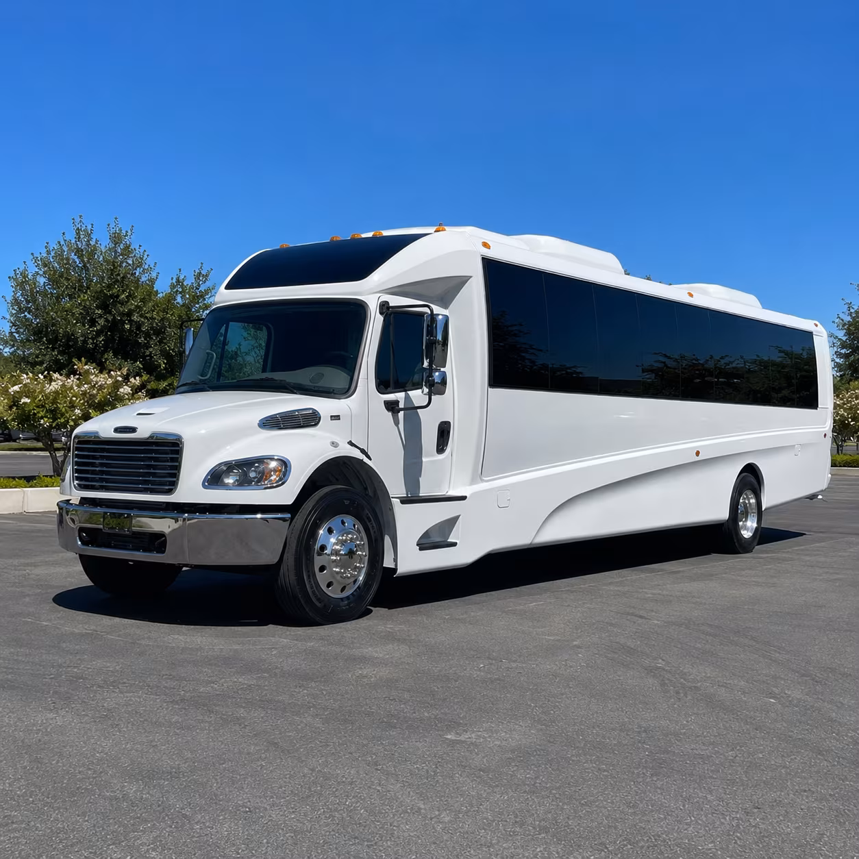 pueblo 35 passenger minibus