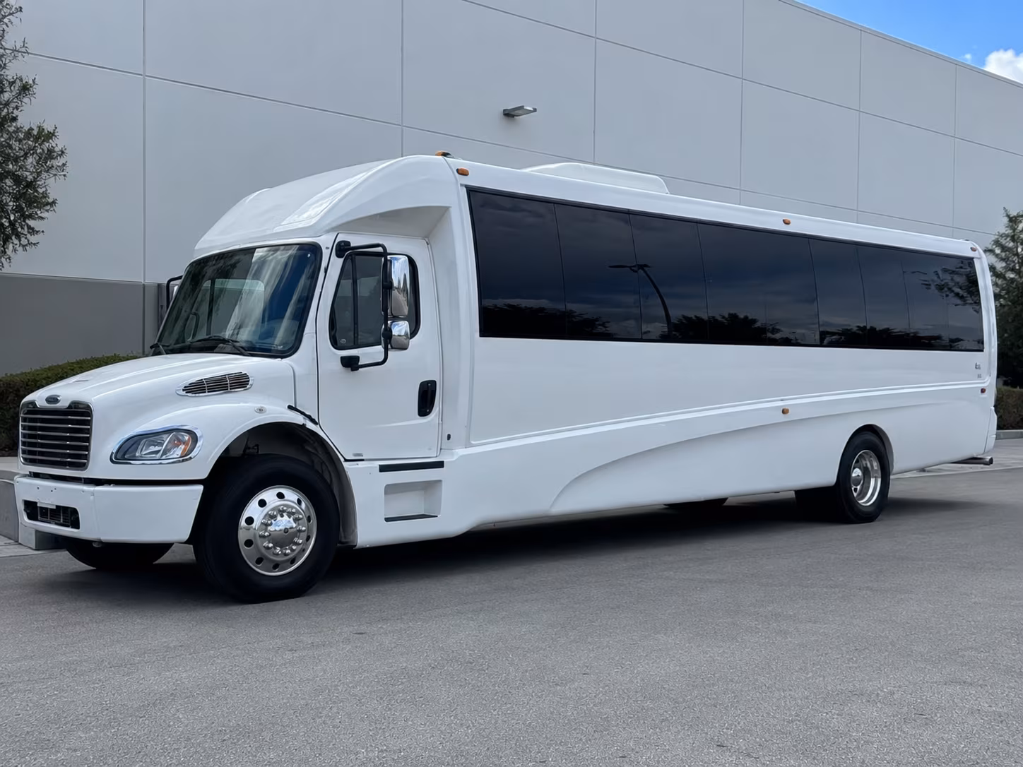 pueblo new years eve party bus rental